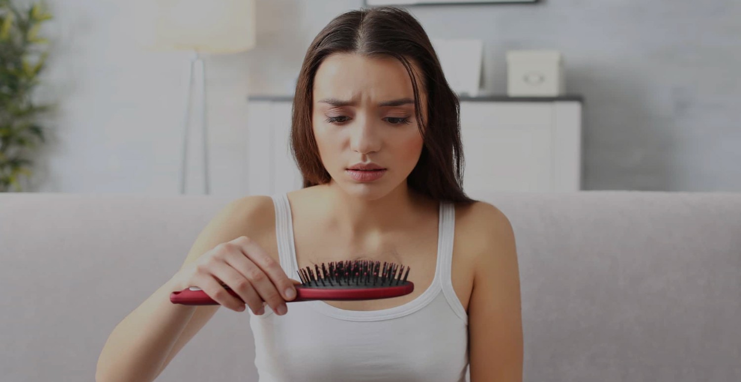 Saç dökülmelerine mucizevi karışım! Avuç avuç dökülen saç dökülmelerine son! 1 haftada gözle görülür etki