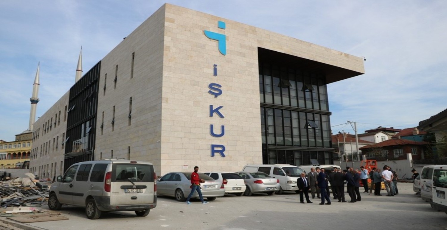 Ehliyeti olanlara iş fırsatı doğdu! KPSS şartsız 4000 şoför alınacak: Şartlara dikkat