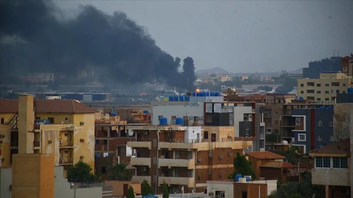Sudan’da çatışan taraflar anlaştı: Yedi günlük ateşkes yarın başlıyor