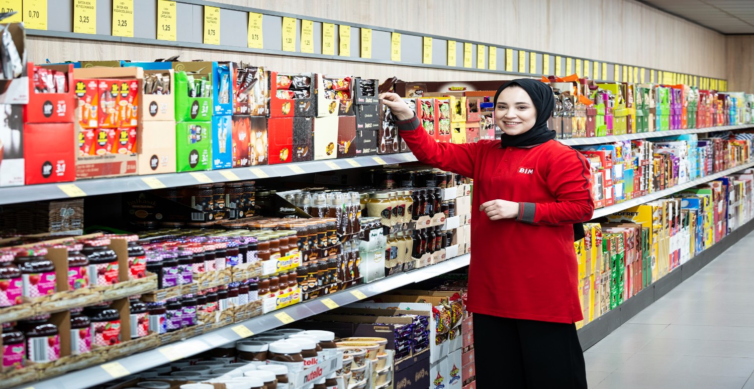 BİM oyunseveleri mest edecek! Playstation ve oyuncu koltuğu satışa çıktı! İşte BİM'e özel satış fiyatı