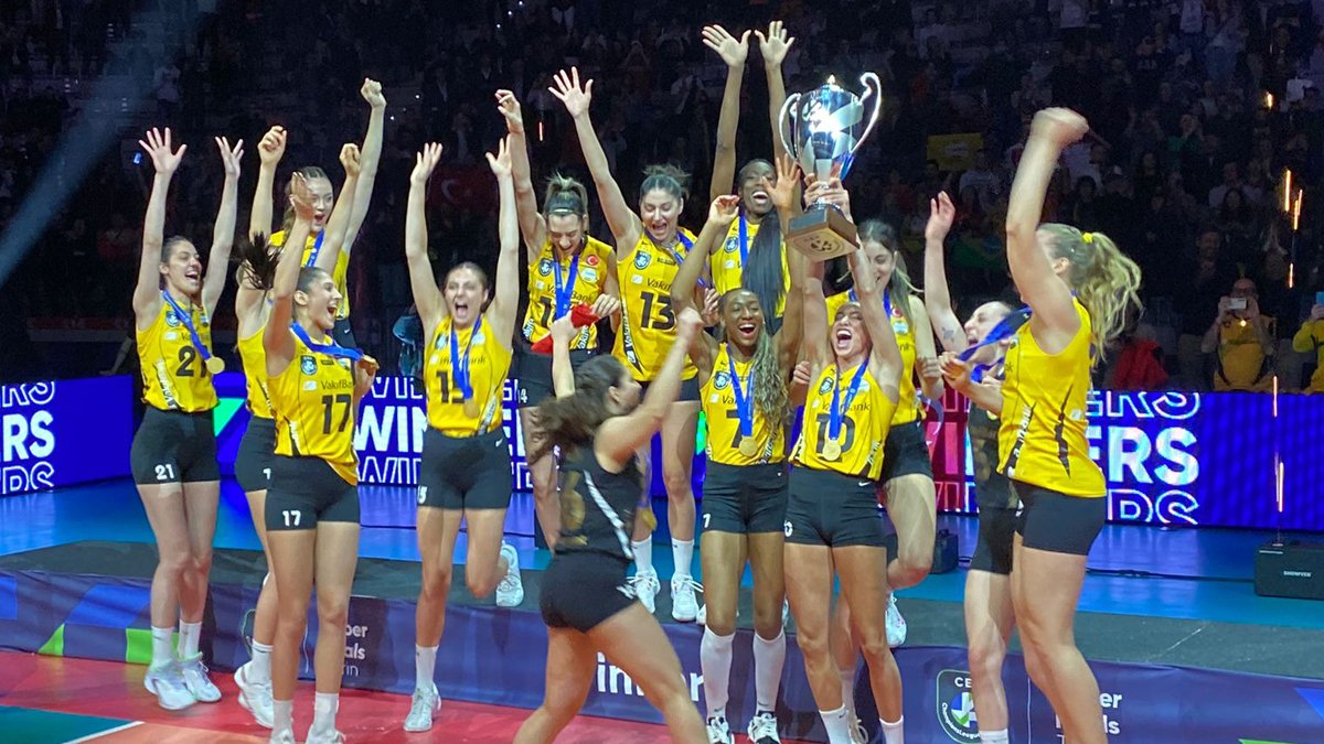 ‘Türk voleybolu gurur kaynağı’