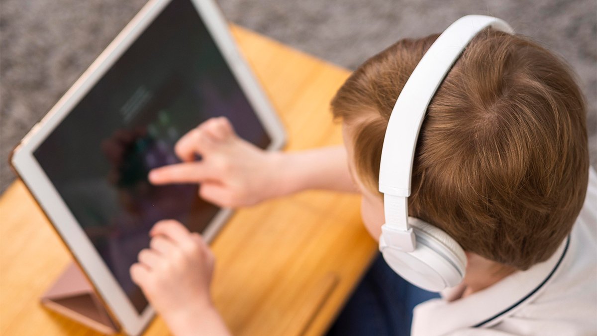 Çocukların okuma alışkanlığı kazanması için yeni ortam: Dijital çocuk kütüphanesi