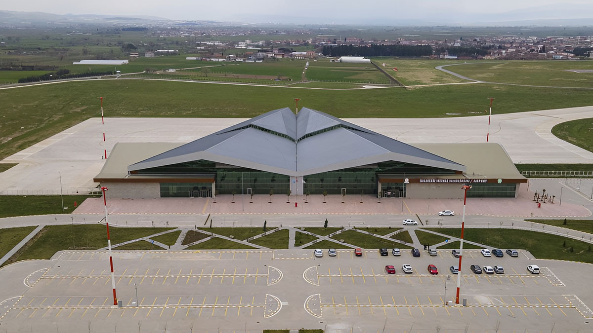 Türkiye'de bu havalimanlarına bir tek uçak bile inmedi! Milyonlarca liraya yapılmıştı, atıl yatırım oldu