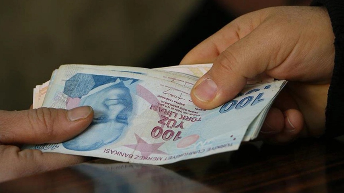 PTT bu şartları sağlayan kişilere yardım yapacak! Hesaplara 2000 TL yatırılacak: İşte merak edilen başvuru şartları