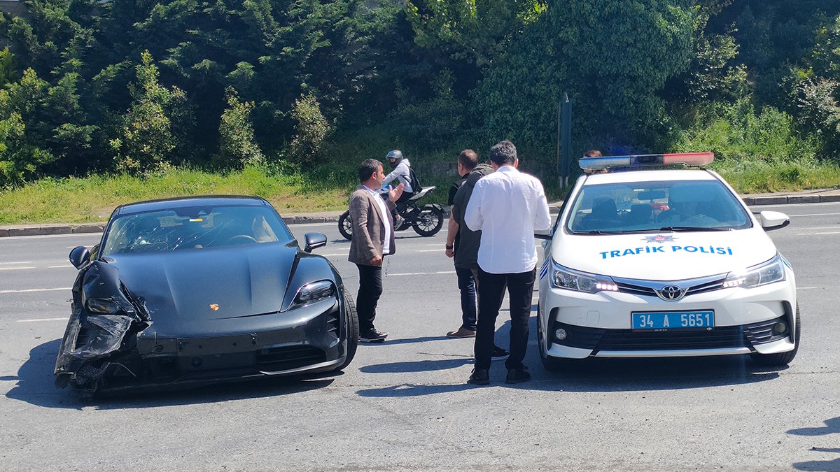 Milyonluk araç pert oldu! Porsche'nin ünlü modeli kazaya karıştı ve...