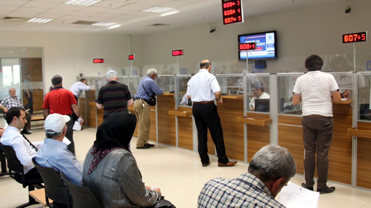 Kredi için bankaya gidenlere büyük şok! 'Bankalar karar almış' diyerek açıkladı
