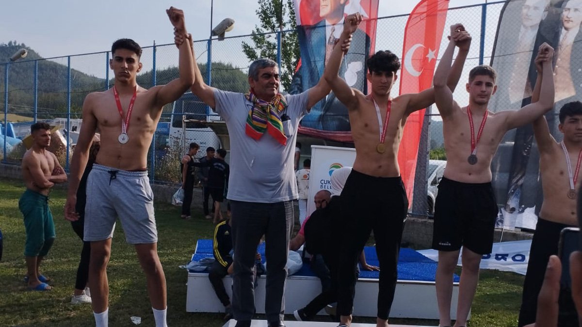 Hülya Erdem destek veriyor, gençler madalyalarla dönüyor