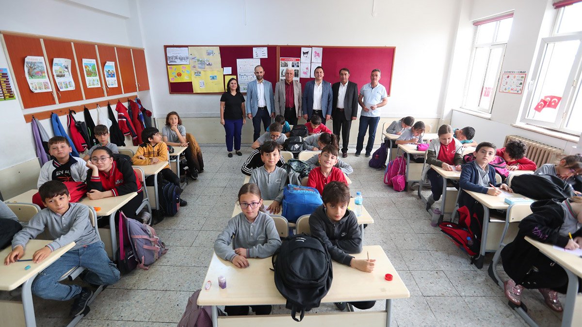 Merkezefendili çocuklar geleceğin dünyasına hazırlanıyor