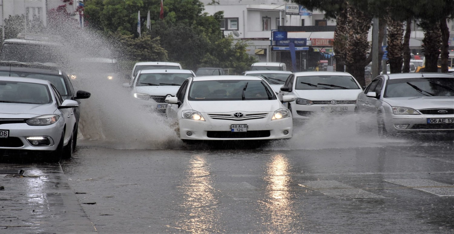 Onlarca ilde alarm verildi! Adım adım yaklaşıyor: Dışarı çıkan felaketi yaşayacak