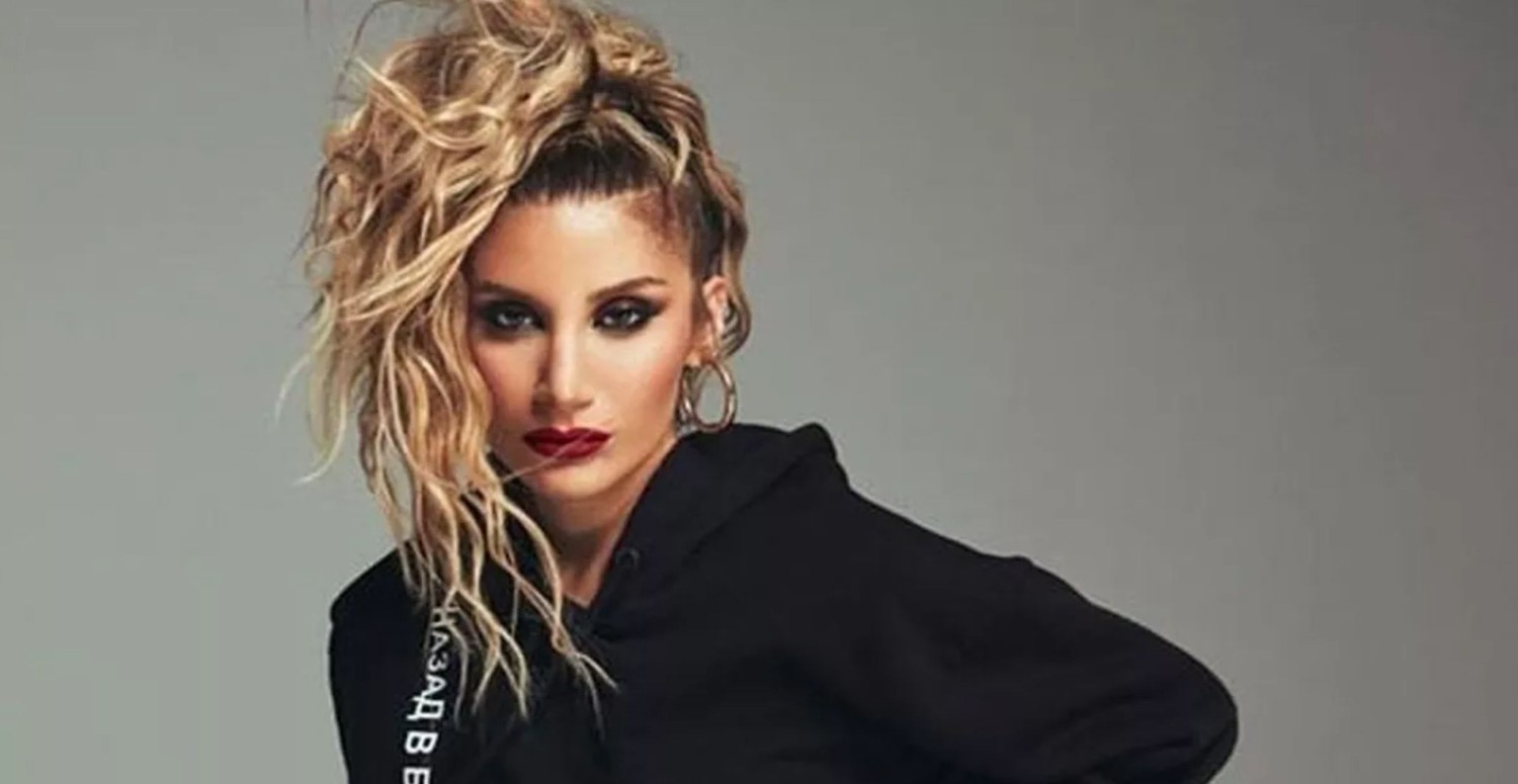 İrem Derici'nin kalçasına öyle bir yorum geldi ki! Derici'nin yanıtı magazin gündemini salladı