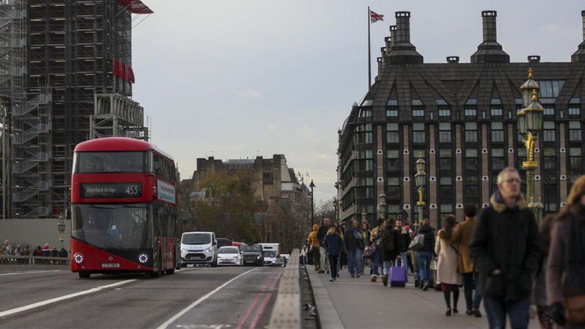 İngiltere'ye göçte rekor: 600 bini aştı