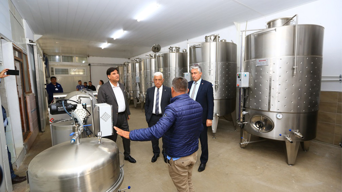 Üzüm Suyu, Sirke, Pekmez ve Şarap Üretim Tesisi’nde çalışmalar devam ediyor