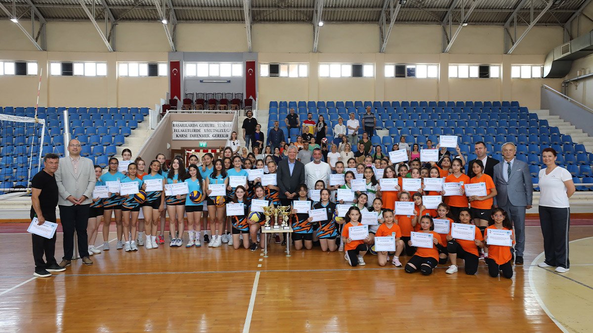 Narlıdere’nin spor okullarında sertifika heyecanı