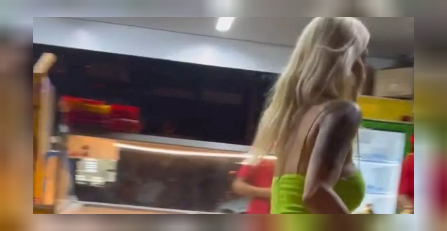 Çılgın Dondurmacı yine yaptı yapacağını! Kadın müşterisiyle dansı olay oldu: TikTok fenomeni sınırları zorladı