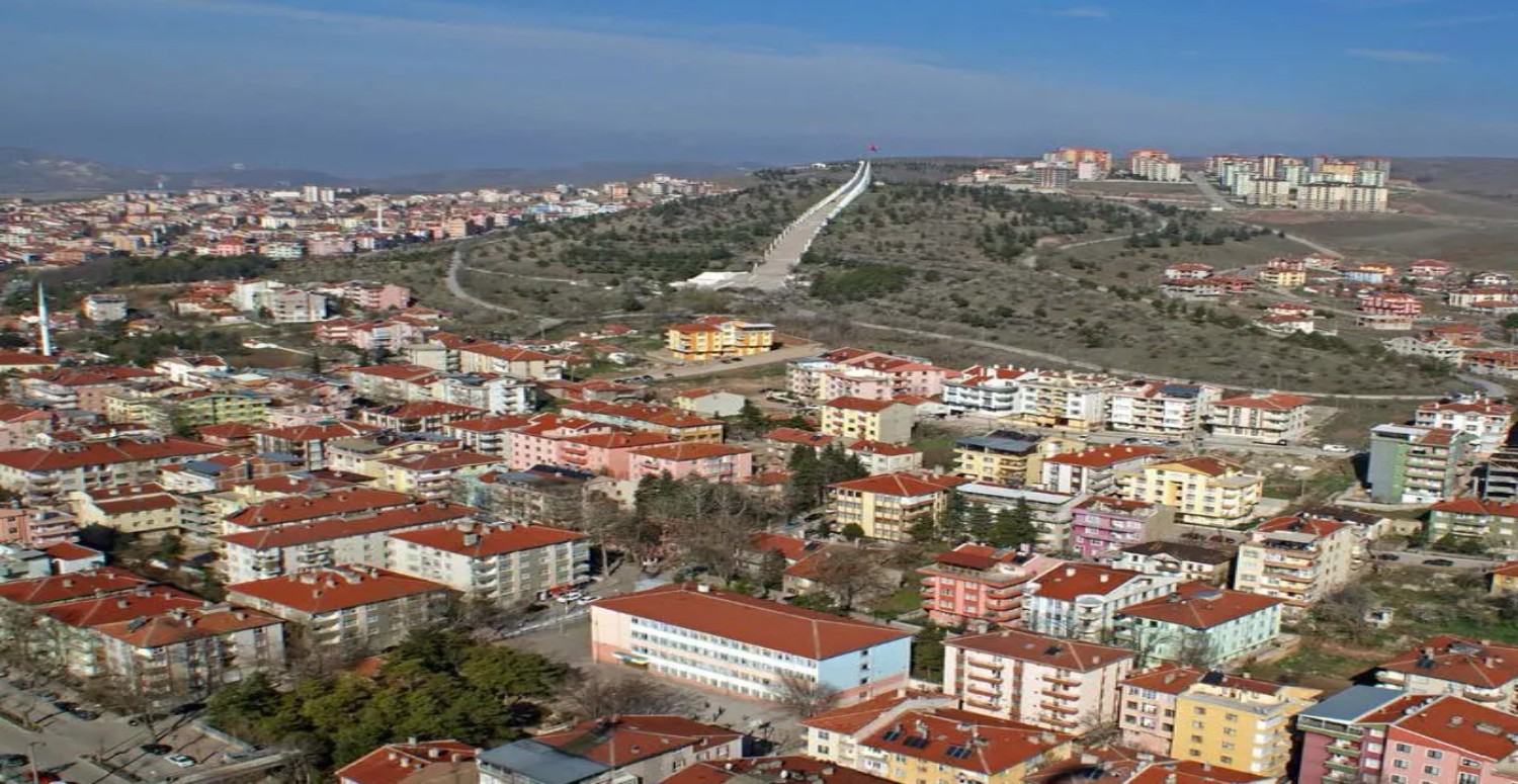 Türkiye'nin en kalabalık ilçeleri belli oldu! Onlar neredeyse il olacak kadar kalabalık