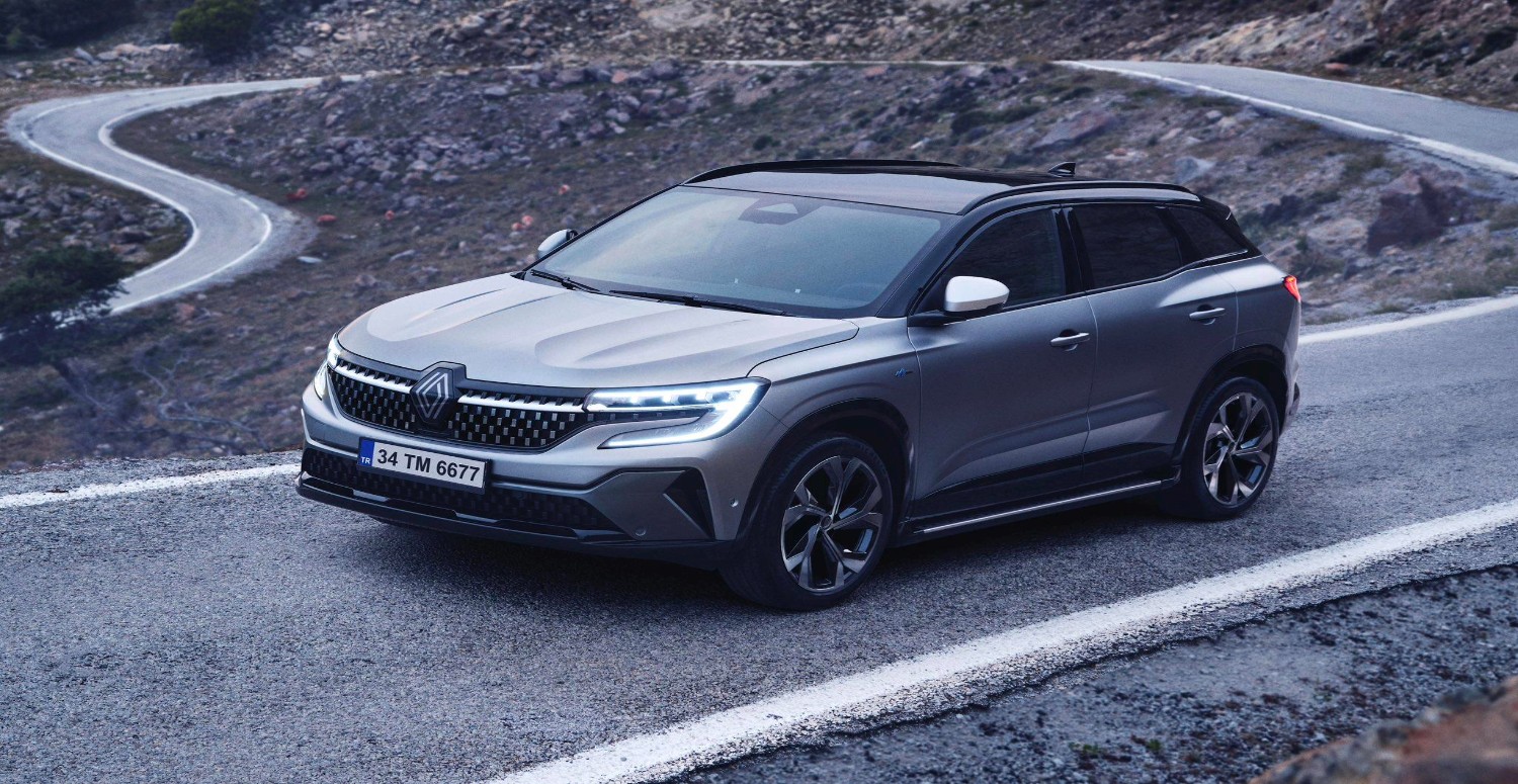 Renault en fiyakalı arabasını piyasaya sürdü! Renault Austral fiyatı dudak uçuklattı