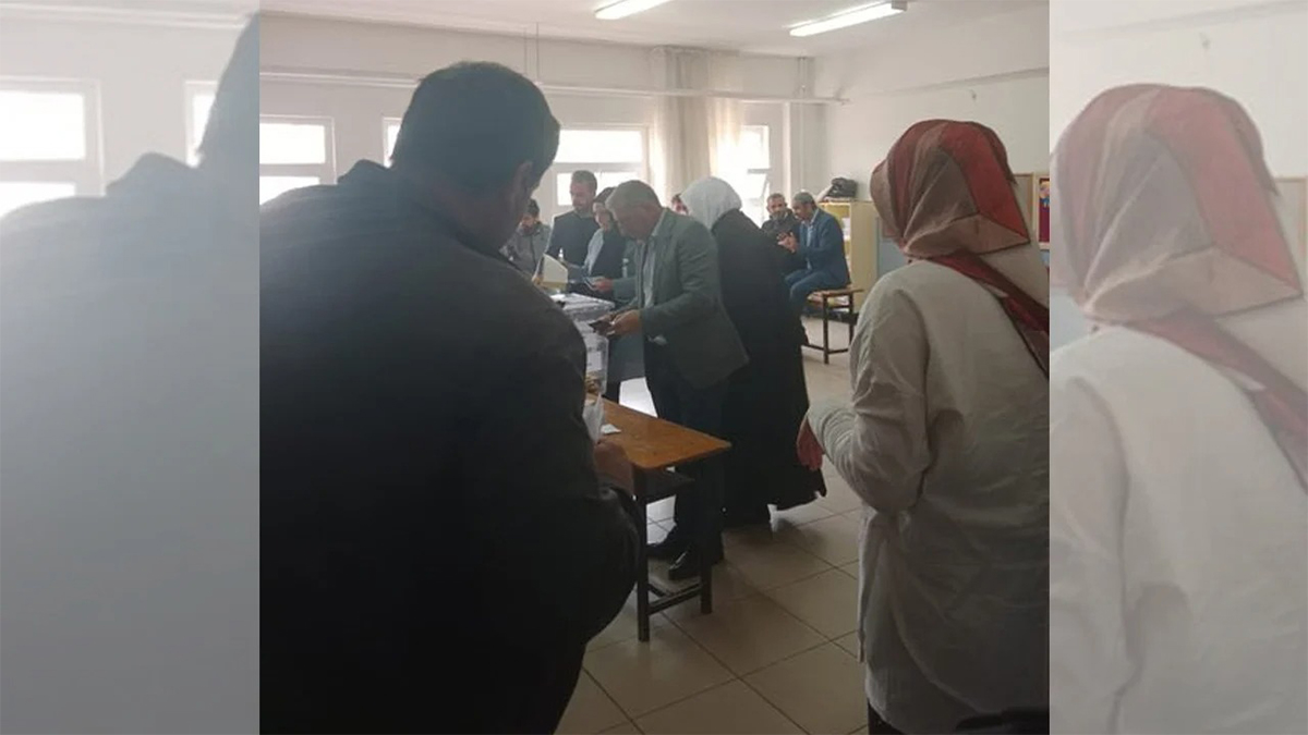 Usulsüzlüğün adresi bu sefer Bingöl: Jandarma CHP heyetini köyden çıkardı