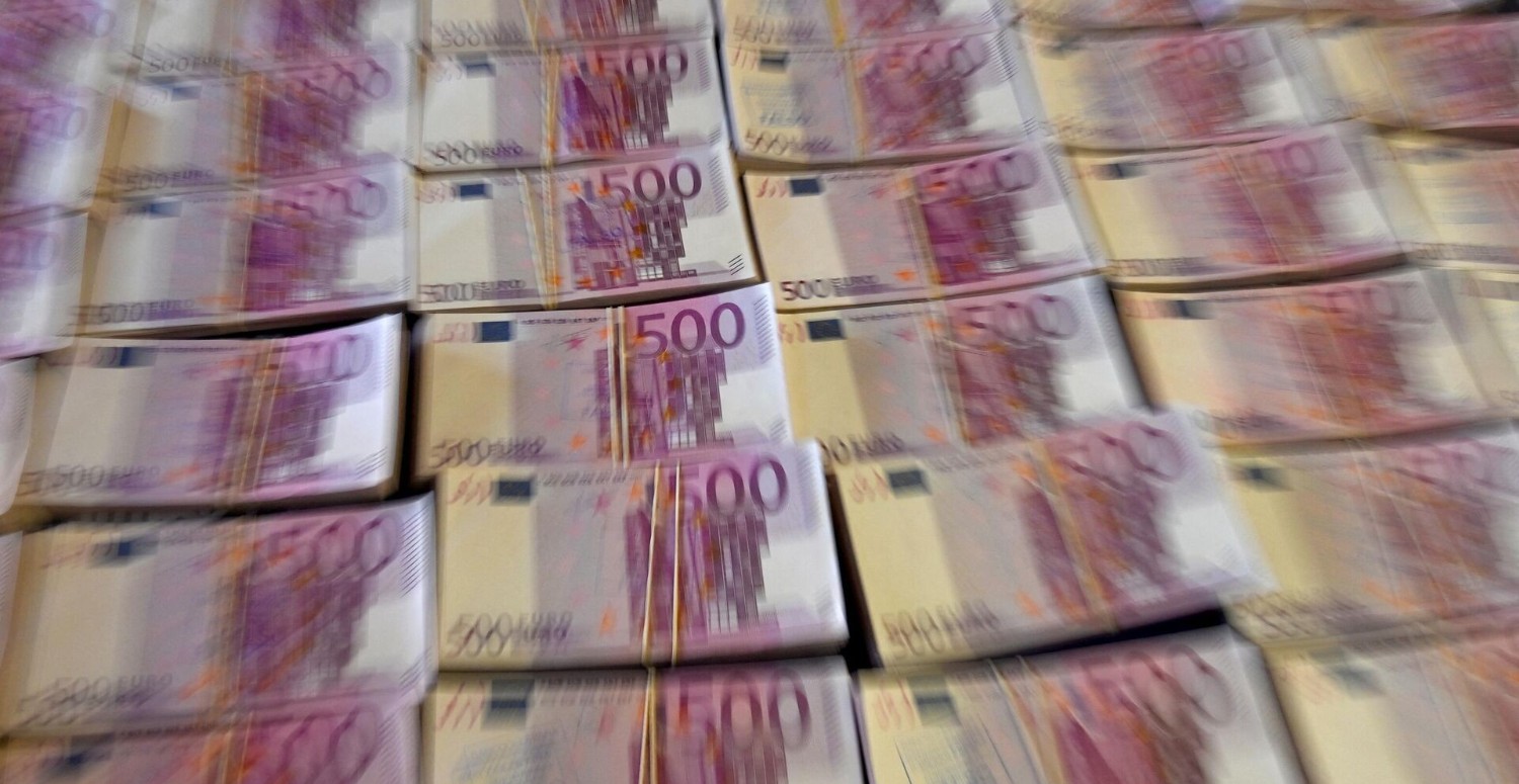 Bankalardan flaş faiz hamlesi! 15 bin TL kredi çekmek isteyenlere kötü haber: 5 banka birden...