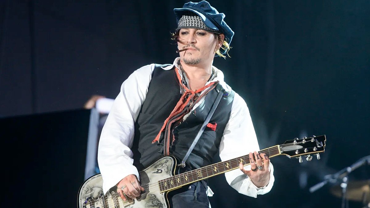 Gözler İstanbul’da: Johnny Depp, konserlerini erteledi