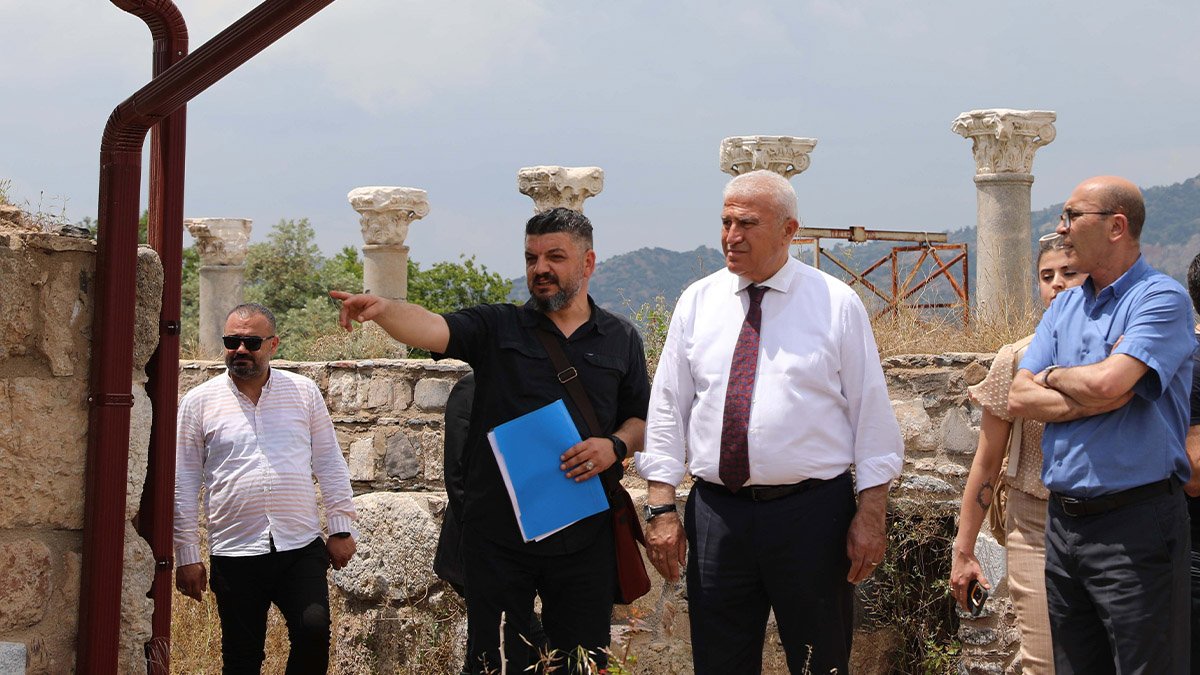 Başkan Atay Tralleis’teki çalışmaları yerinde inceledi