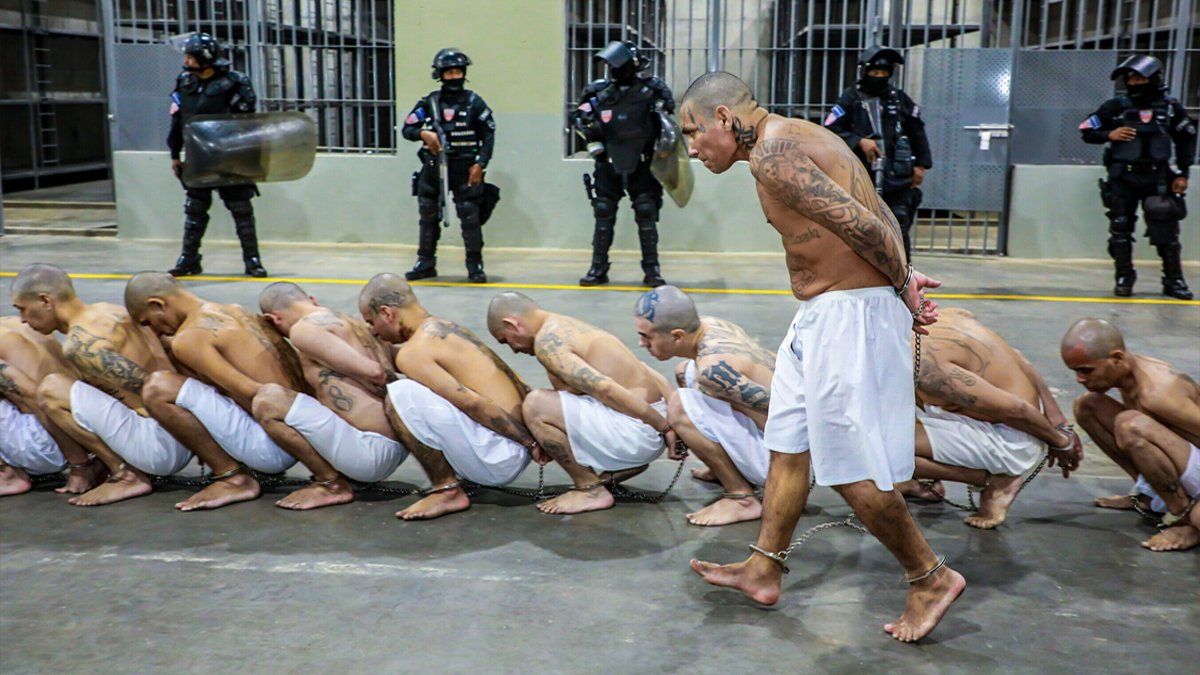 El Salvador'da 153 tutuklu hapishanede öldü: İşkence, yetersiz beslenme, ilaca erişememe...