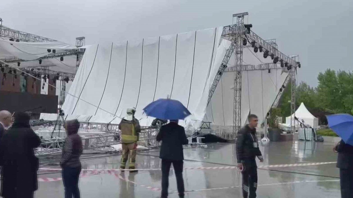 Ankara’daki yağış nedeniyle TOBB’da platform çöktü