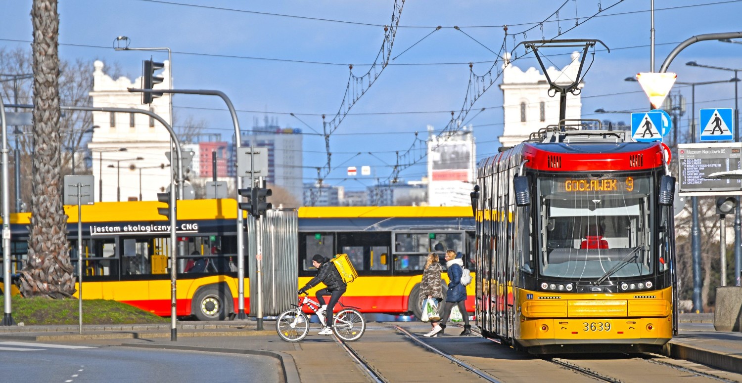 Toplu taşıma kullanan vatandaşlara duyuruldu! Öğrenci, tam, yaşlı... Ücretsiz oldu