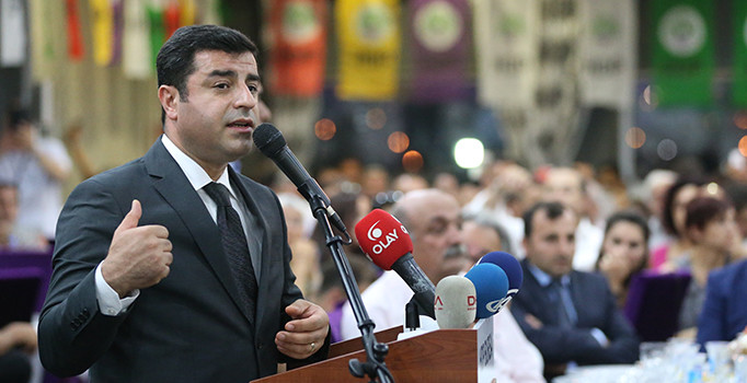 HDP'den Demirtaş için cumhurbaşkanı adaylığı başvurusu