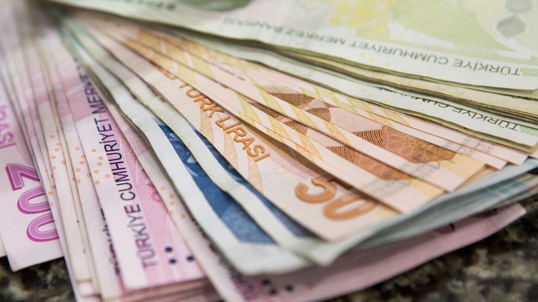 Türkiye ekonomisi ilk çeyrekte yüzde 4 büyüdü