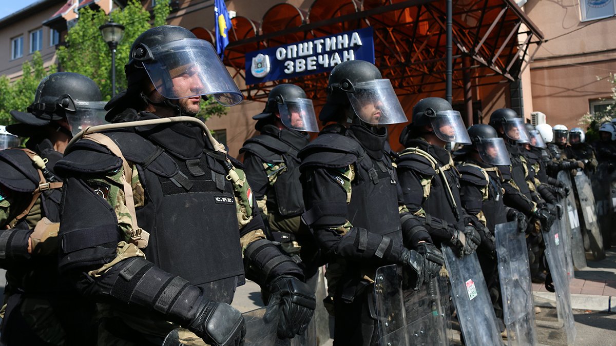 NATO'dan Kosova'ya ilave destek kararı: 700 asker bölgeye gönderilecek