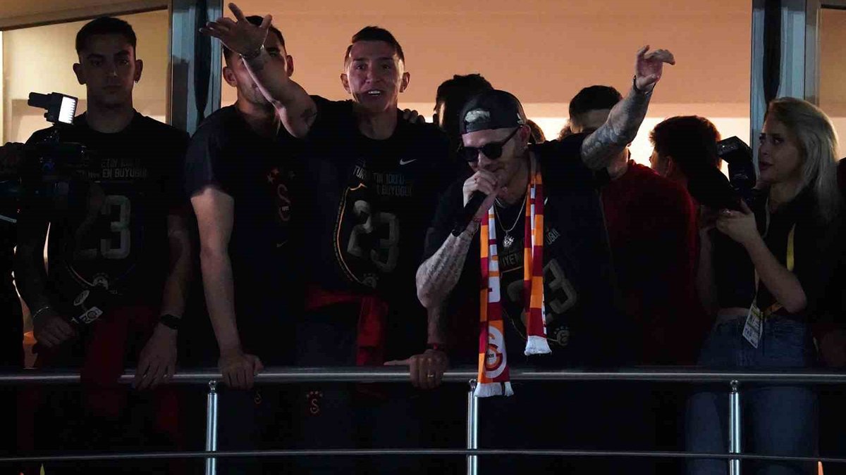 Şampiyonluğun mimarı Icardi'den 'Aşkın olayım' performansı