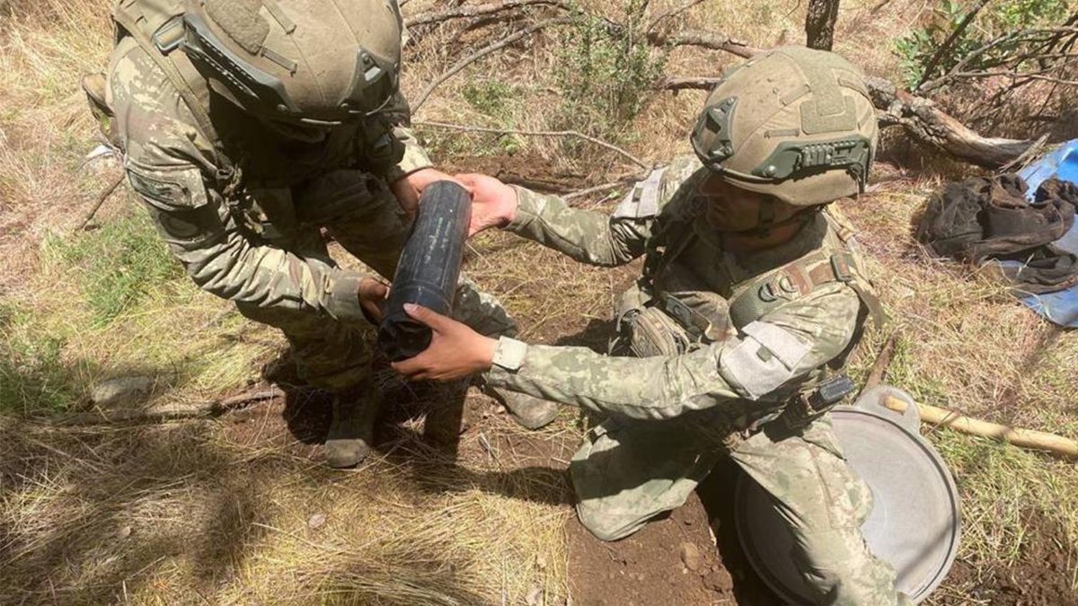 MSB duyurdu: Teröristlere ait mühimmat ele geçirildi