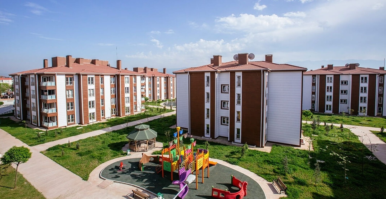 Ev sahibi olmak isteyenlere büyük fırsat! TOKİ İstanbul için kolları sıvadı: 2+1 3+1 daireler için başvurular başlıyor