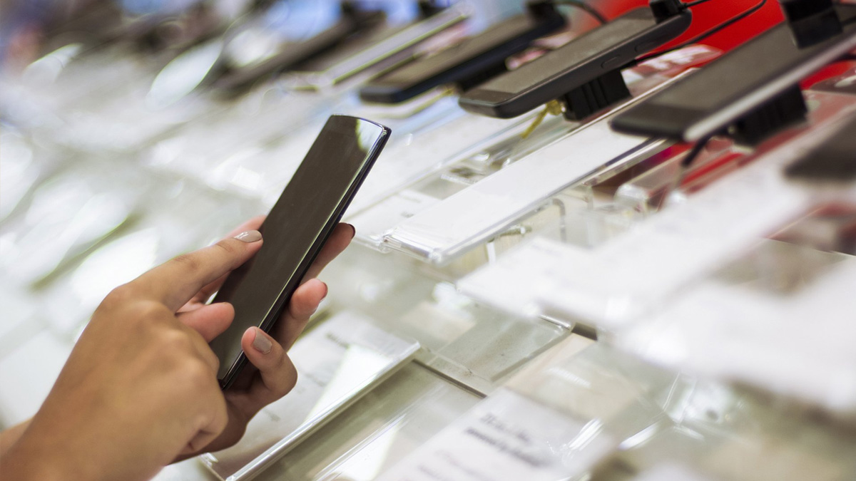 Cep telefonlarında vergi kalkıyor! Öğrencilere yarı fiyatına iPhone şansı: İPhone 11, 12, 13 ve 14 güncel fiyatlar...