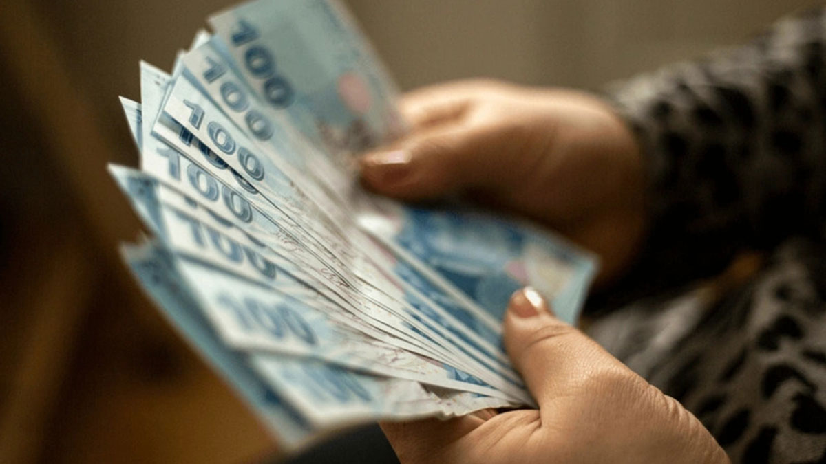 7 bin 500 TL ve üstü emekli maaşı alana ikili artış geliyor! Son yılların en büyük maaş zammı olacak