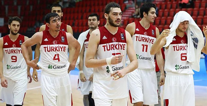Ümit Milli Erkek Basketbol bronz madalya kazandı