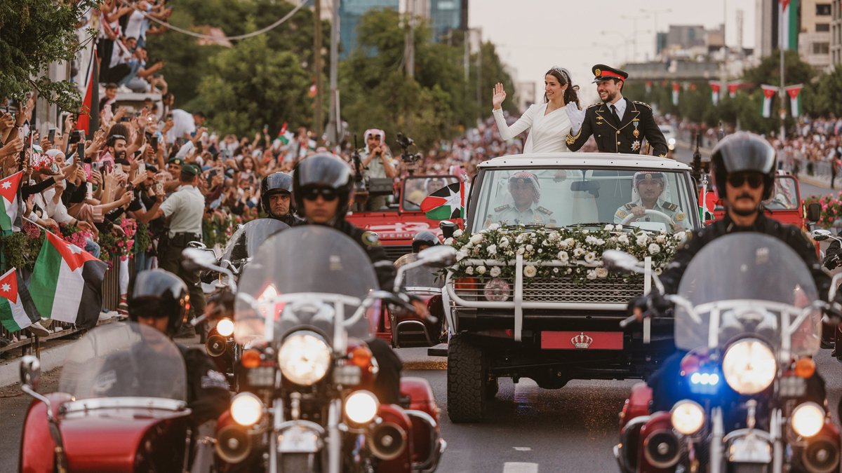 Ürdün'de kraliyet düğünü: Veliaht Prens dünyaevine girdi