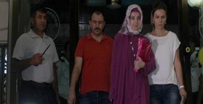 Dicle Üniversitesi Rektörü Ayşegül Jale Saraç tutuklandı - Son dakika darbe haberleri