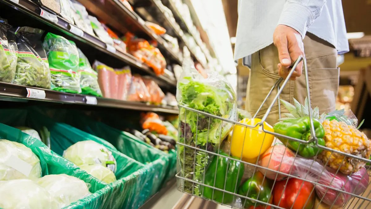 Gıda fiyatları dünyada 2 yılın dibini gördü ama... Türkiye'de 33 aydır yükselişte