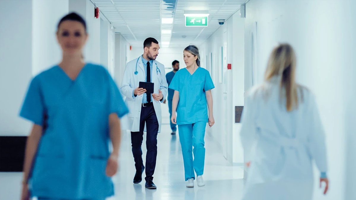 Şehir hastanelerinde çalışmak isteyenlere büyük fırsat! O illerde personel alımı başladı: Yüksek maaş veriliyor