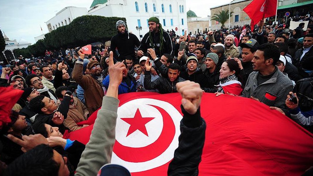 Tunus'ta ilaç kıtlığı büyüyor, halk takasa başladı