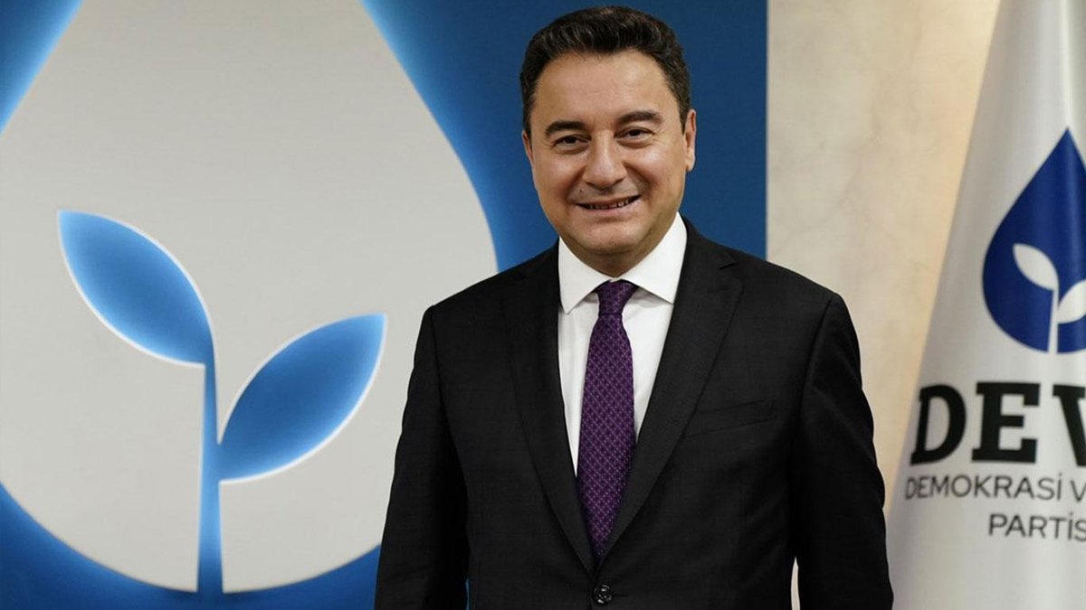 Babacan: Meclisimizin denetim yetkisini layıkıyla kullanabildiği bir dönem diliyorum