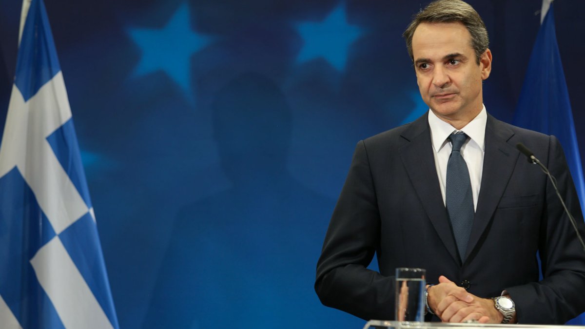 Korona Miçotakis'i 'seçimde' yakaladı