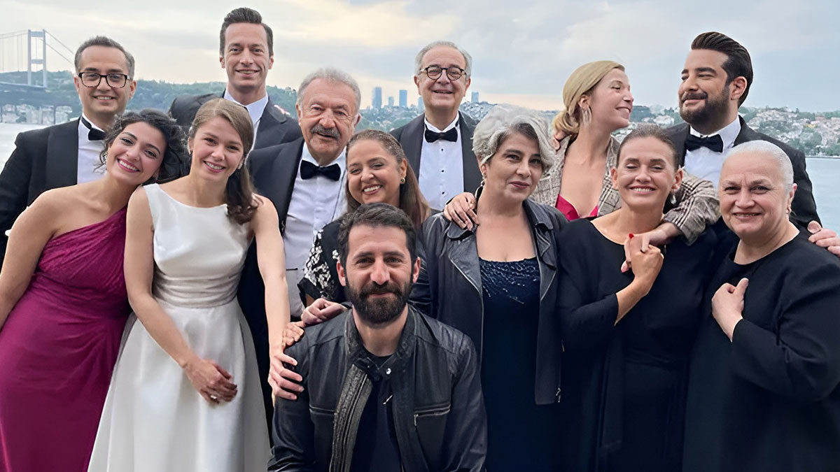 Camdaki Kız'dan kötü haber! Gülseren Budayıcıoğlu final tarihini açıkladı, son kez ekranlara geliyor