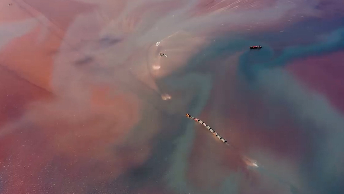 Bu göl renk değiştiriyor! Mevsime ve havaya göre renk değiştiren Pembe Göl görenleri büyüledi