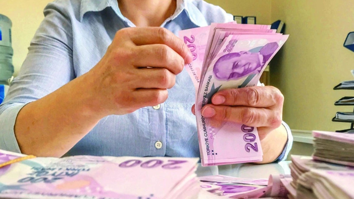 Asgari ücret zammında alt limit belli oldu! O isim masadaki üç formülü ilk kez paylaştı, 10 bin TL üstü olması garanti