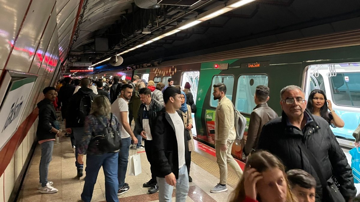 Köprüde ray çatlağı tespit edildi: Metro seferlerinde aksama