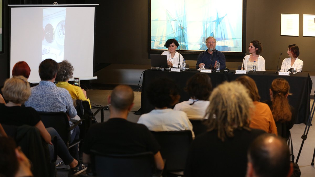 Farklı iki anlayışı buluşturan sergiyi anlattılar