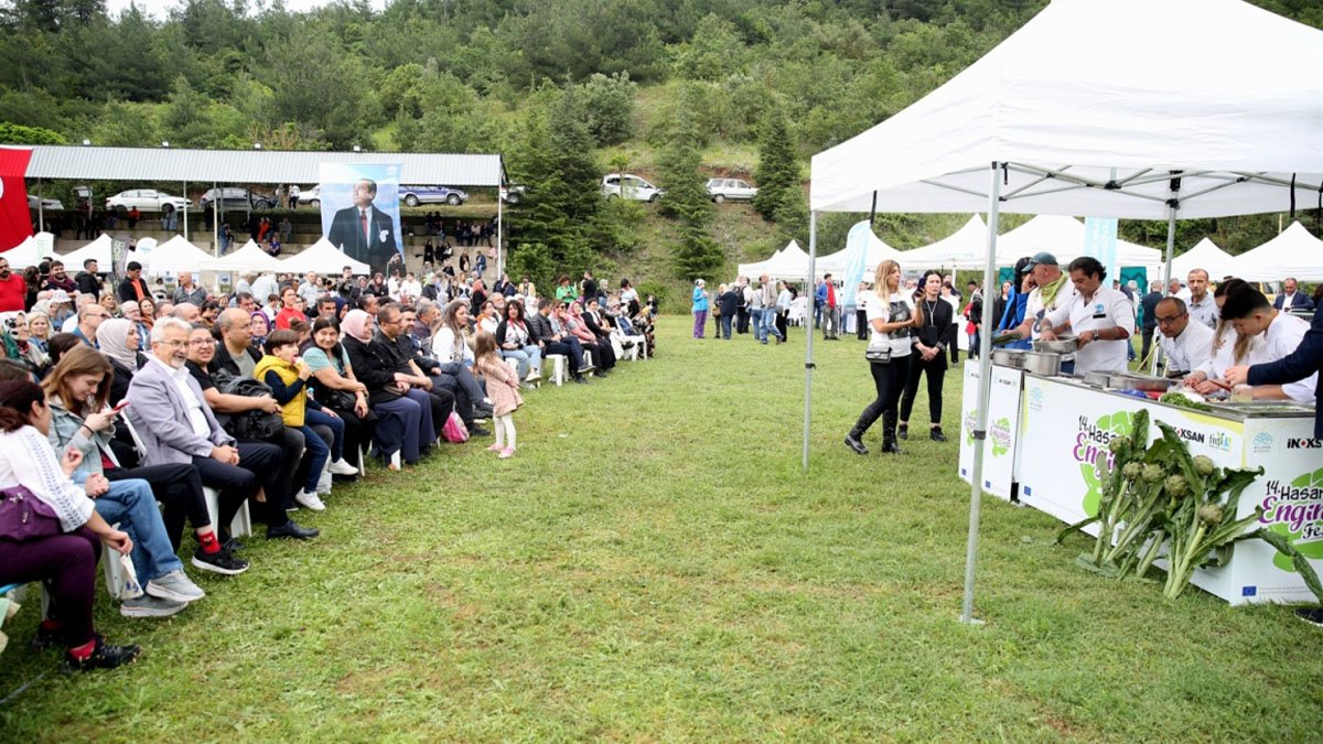 Enginar cennetinde renkli festival