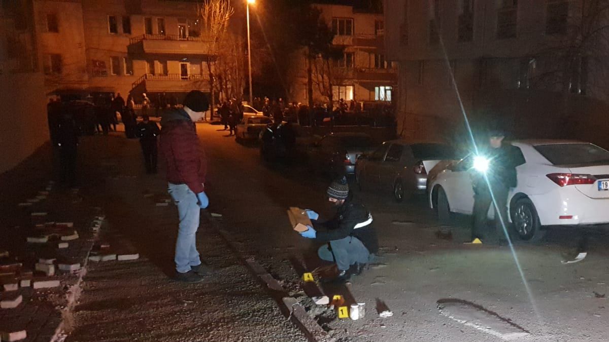 Ayrıldığı kadının aracına bomba düzeneği yerleştirdi